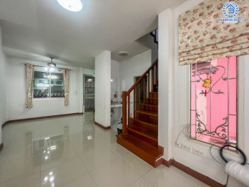 *****ทาวน์เฮ้าส์มือสองย่านนนทบุรี ม.เอดรีม ราชพฤกษ์-ตลิ่งชัน บนเนื้อที่ 21 ตร.ว. ฟังก์ชันจัดเต็ม 3 ห้องนอน 2 ห้องน้ำ 1 ที่จอดรถ รายล้อมด้วยสิ่งอำนวยความสะดวกมากมาย เป็นส่วนตัวใกล้ทางด่วนศรีรัช และรถไฟฟ้าสายสีแดง สถานี"ตลิ่งชัน"